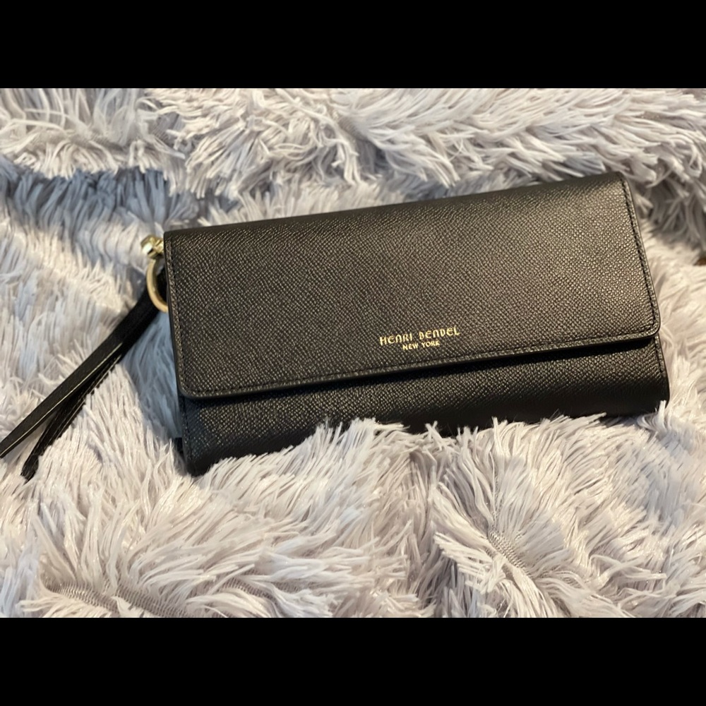 Henri Bender Uptown Out and About Organizer Wallet